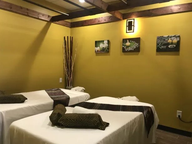Pan Thai Massage Room - Sugar Land, Texas
